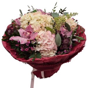 Buchet elegant in nuante de roz